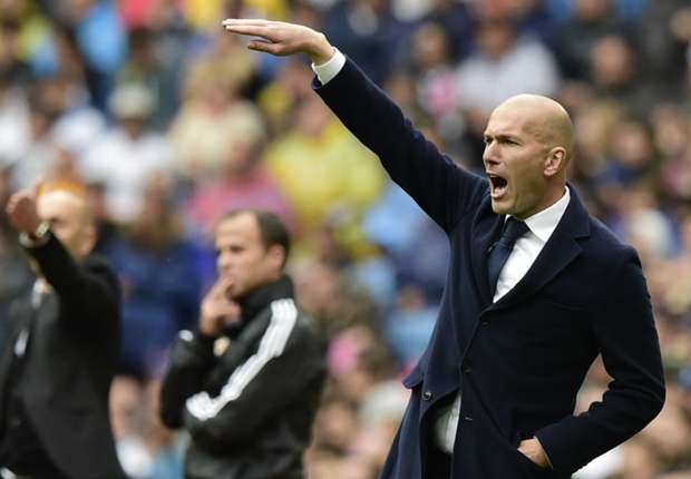 Zidane chờ Granada ‘tặng quà’ cho Real Madrid